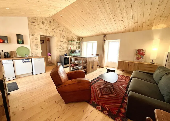 Maison Rénovée Au Cœur De Brem, 4 Couchages, Jardin, Wifi - Fr-1-231-340 *