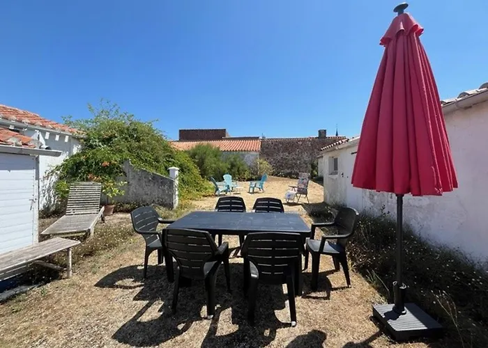 Maison Rénovée Au Cœur De Brem, 4 Couchages, Jardin, Wifi - Fr-1-231-340 * Brem-sur-Mer