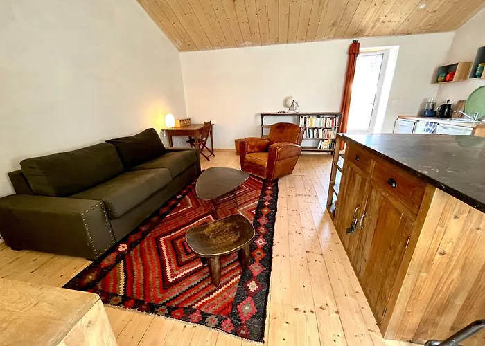 Dom wakacyjny Maison Renovee Au Coeur De Brem, 4 Couchages, Jardin, Wifi - Fr-1-231-340