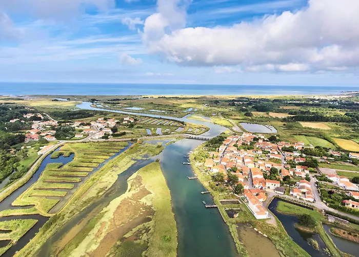 Maison Rénovée Au Cœur De Brem, 4 Couchages, Jardin, Wifi - Fr-1-231-340 * Brem-Sur-Mer